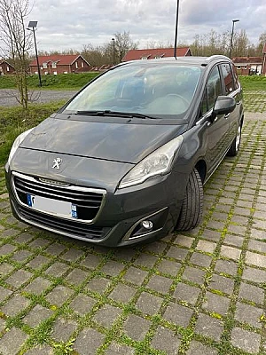 Peugeot 5008 (2) 1.6 HDI 115 STYLE 7PL