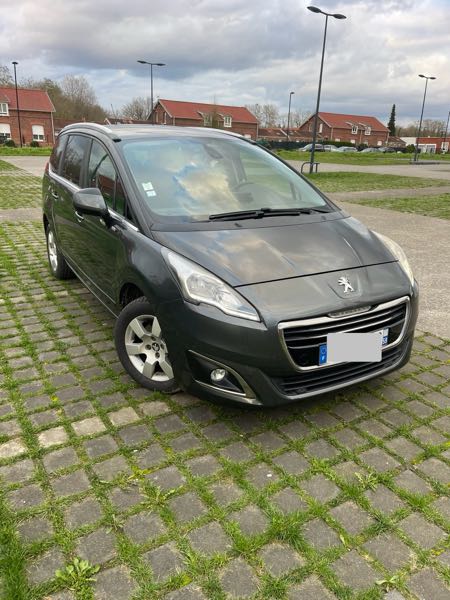 Peugeot 5008 (2) 1.6 HDI 115 STYLE 7PL