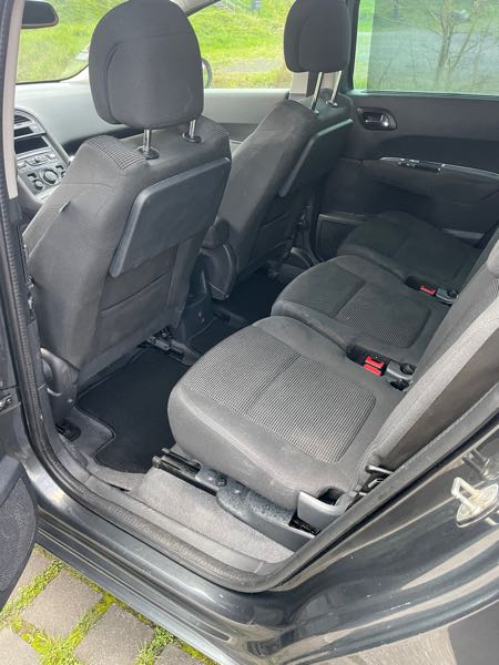 Peugeot 5008 (2) 1.6 HDI 115 STYLE 7PL