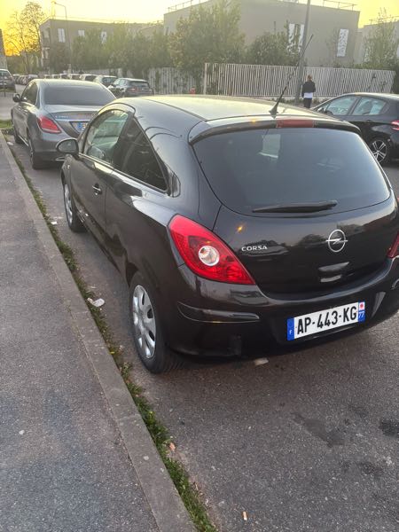 Opel Corsa IV 1.0 TWINPORT 60 ESSENTIA 3P