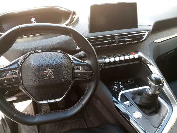 Peugeot 3008 II 2.0 BLUEHDI 150 S&S ALLURE