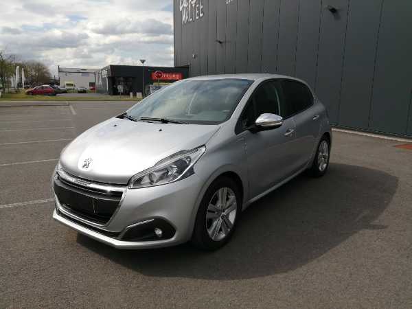 Peugeot 208 (2) 1.2 PURETECH 82 STYLE 5P