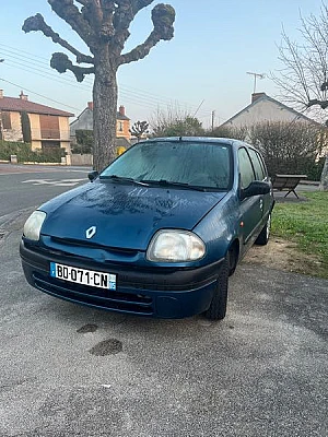 Renault Clio II 1.4 RTE 5P