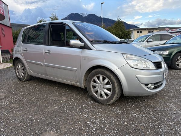 Renault Scenic II (2) 2.0 16V 135 PRIVILEGE