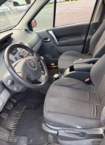 Renault Scenic II (2) 2.0 16V 135 PRIVILEGE