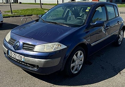 Renault Megane II (2) 2.0 16V 136 DYNAMIQUE BVA 3P