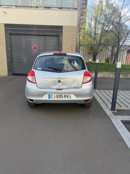 Renault Clio clio3 essence 5porte 85 cv