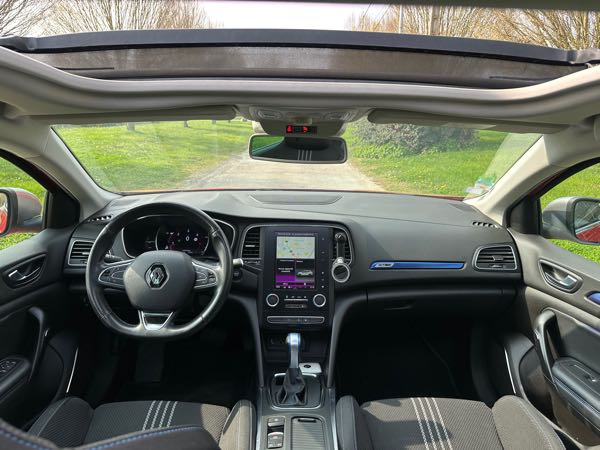 Renault Megane IV ESTATE 1.5 DCI 115 BLUE INTENS EDC