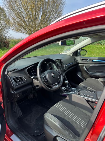 Renault Megane IV ESTATE 1.5 DCI 115 BLUE INTENS EDC