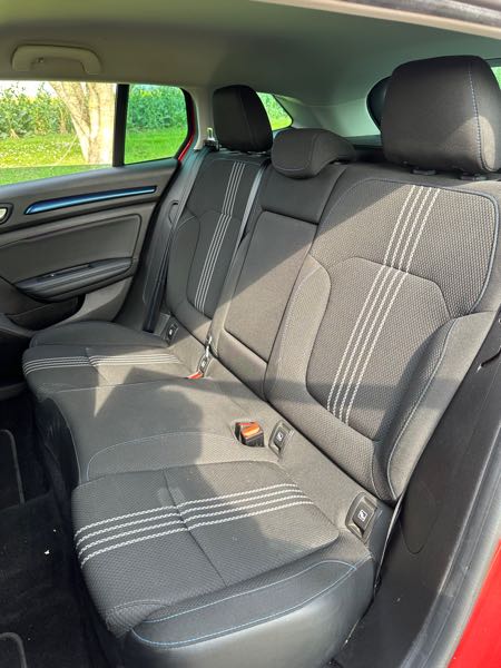 Renault Megane IV ESTATE 1.5 DCI 115 BLUE INTENS EDC