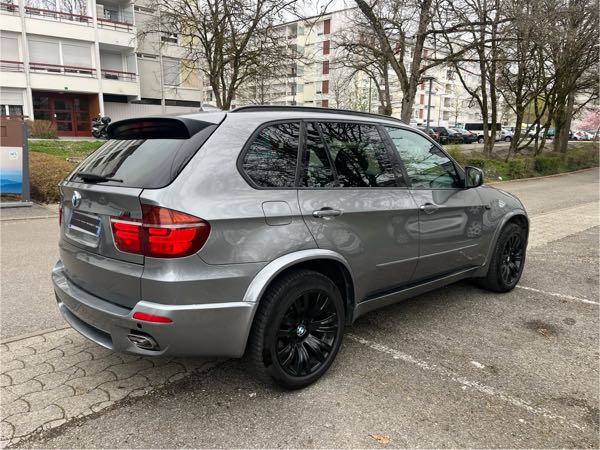 Bmw X5 (E70) XDRIVE30DA 235