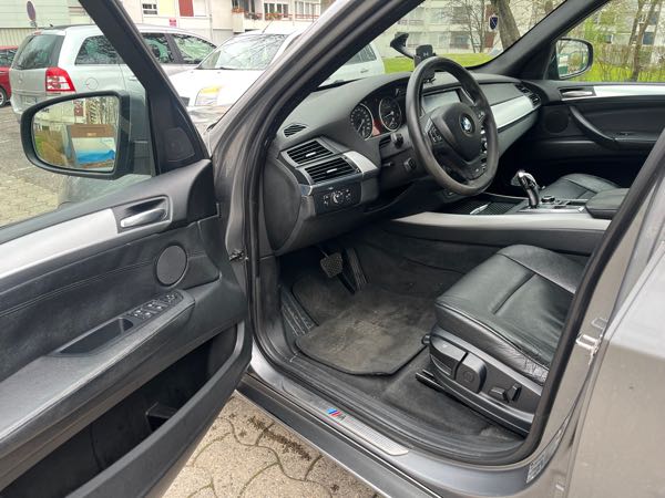 Bmw X5 (E70) XDRIVE30DA 235