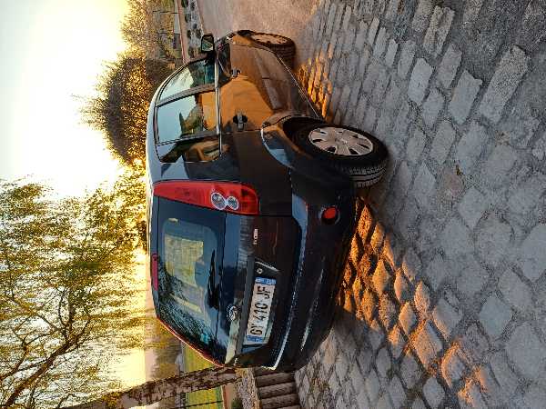 Ford Fiesta V 1400 TDCI GHIA 5P