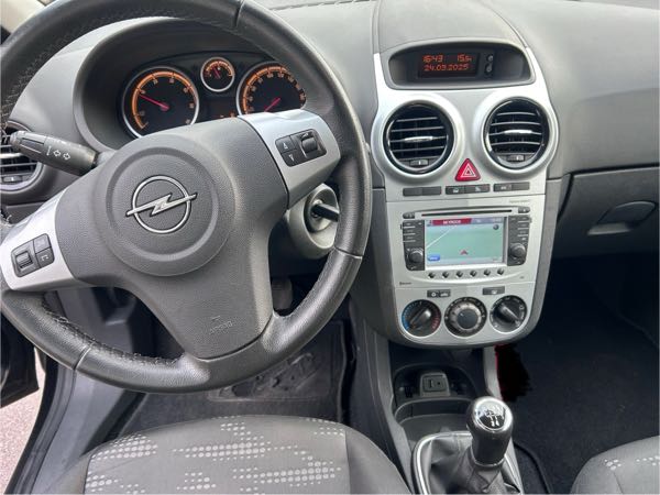 Opel Astra IV 1.3 CDTI 95 FAP CONNECT PACK