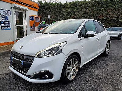 Peugeot 208 (2) 1.2 PURETECH 82 SIGNATURE 5P