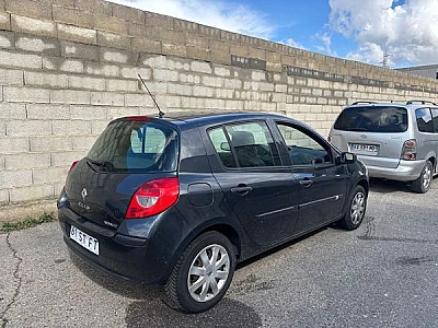 Renault Clio III (2) 1.5 DCI 90 NIGHT&amp;DAY 5P ECO2