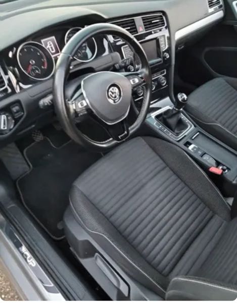 Volkswagen Golf VII 1.6 TDI 105 BLUEMOTION TECHNOLOGY CUP 5P