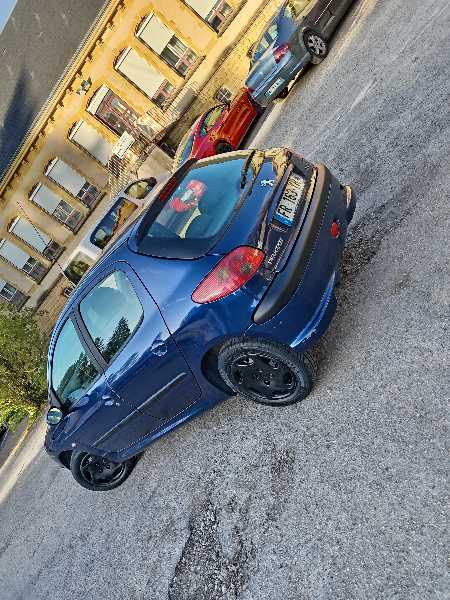 Peugeot 206 (2) 1.4 75 GENERATION 3P