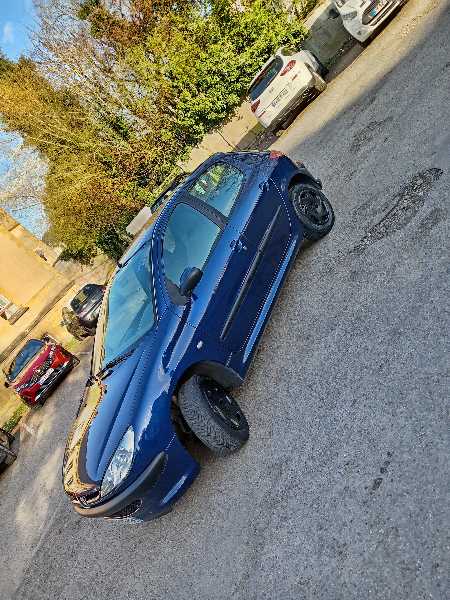 Peugeot 206 (2) 1.4 75 GENERATION 3P