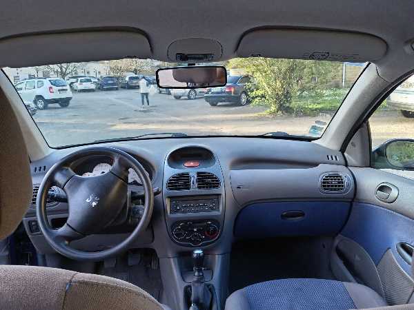 Peugeot 206 (2) 1.4 75 GENERATION 3P