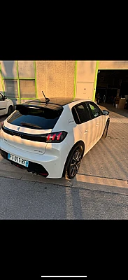 Peugeot 208 II 1.2 PURETECH 130 S&amp;S GT LINE EAT8