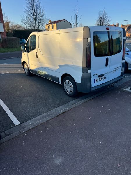 Opel Vivaro COMBI 1.9 DTI K2700 C1