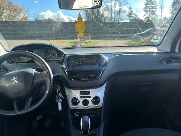 Peugeot 208 1.0 VTI 68 BUSINESS 5P