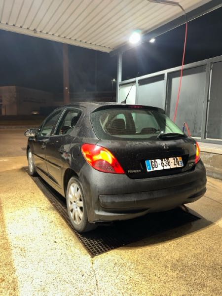 Peugeot 207 1.6 HDI 16V 110 EXECUTIVE PACK 5P
