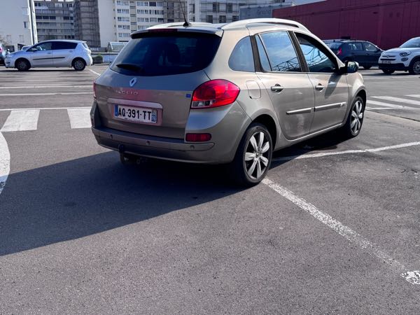 Renault Clio RENAULT CLIO 3 ESTATE DCI 105 ECO2 Exception TomTom