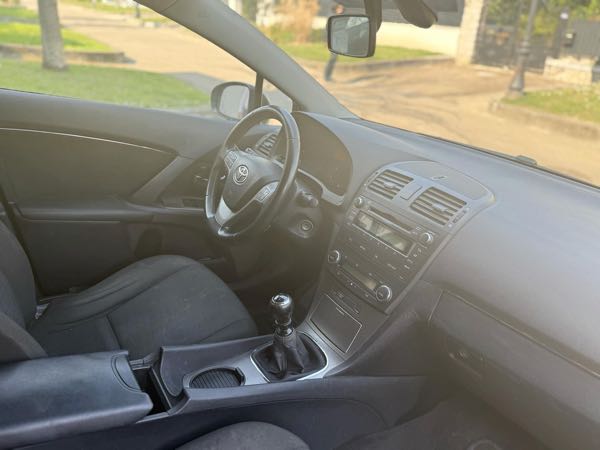 Toyota Avensis III (2) SW 150 D-4D LOUNGE