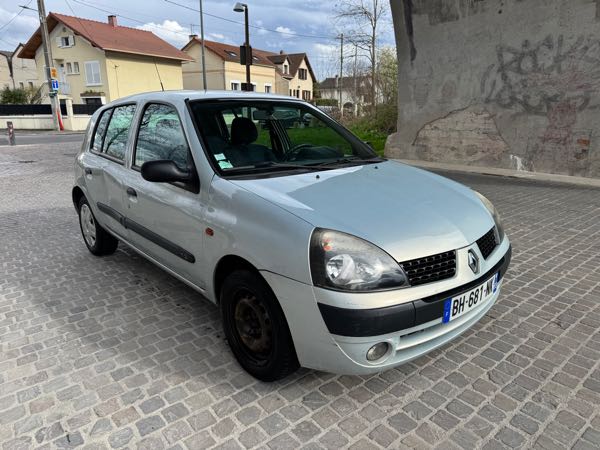 Renault Clio III 1.2 60 AUTHENTIQUE 5P