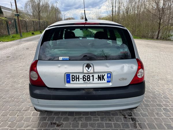 Renault Clio III 1.2 60 AUTHENTIQUE 5P