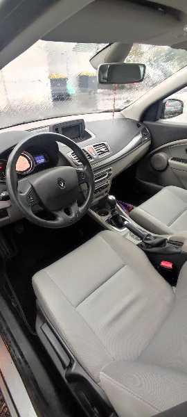 Renault Megane III ESTATE 1.5 DCI 110 FAP CARMINAT TOMTOM