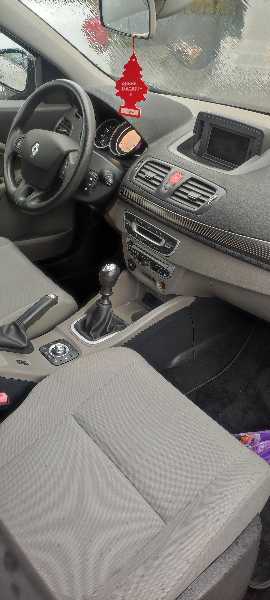 Renault Megane III ESTATE 1.5 DCI 110 FAP CARMINAT TOMTOM