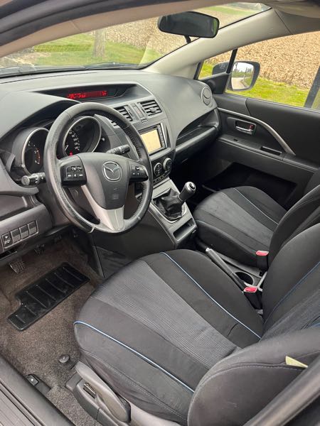 Mazda 5 Mazda 6 diesel 7 place 2011