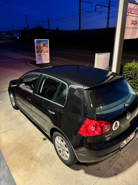 Volkswagen Golf V 1.9 TDI 105 CONFORTLINE 5P