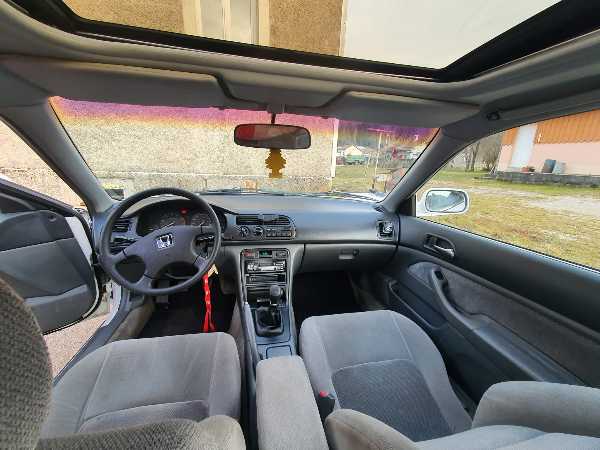 Honda Accord VI COUPE 2.2 I ES