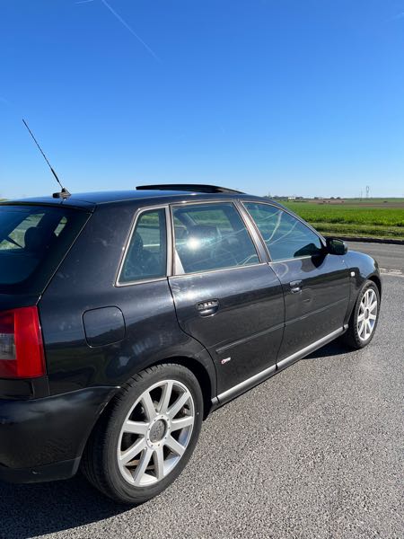 Audi A3 (2) TDI 130 AMBIENTE 5P