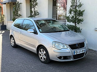 Volkswagen Polo VI 1.0 75 CONFORTLINE