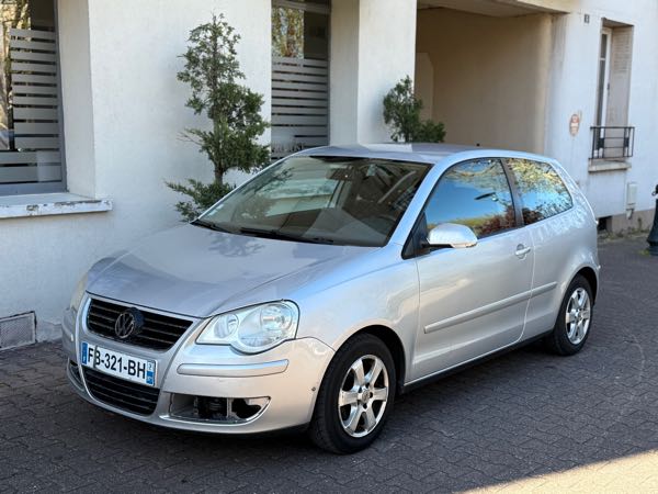 Volkswagen Polo VI 1.0 75 CONFORTLINE