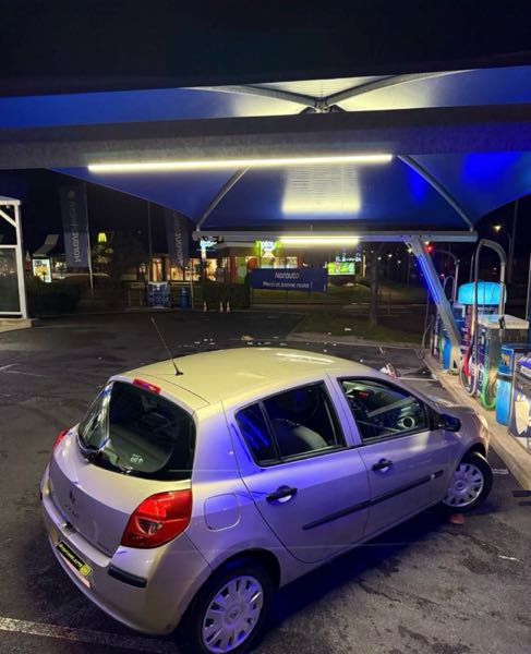 Renault Clio II (2) CAMPUS 1.5 DCI 70 AUTHENTIQUE 5P