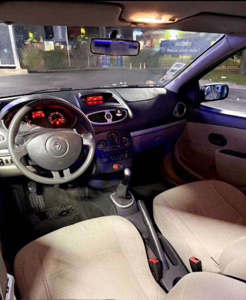 Renault Clio II (2) CAMPUS 1.5 DCI 70 AUTHENTIQUE 5P