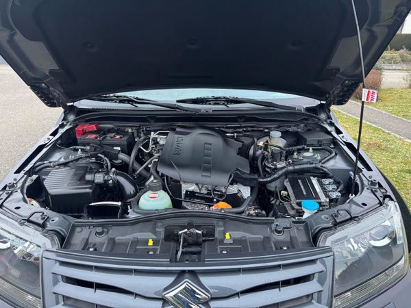 Suzuki Grand Vitara II 1.9 DDIS 130 LUXE 5P