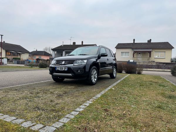 Suzuki Grand Vitara II 1.9 DDIS 130 LUXE 5P