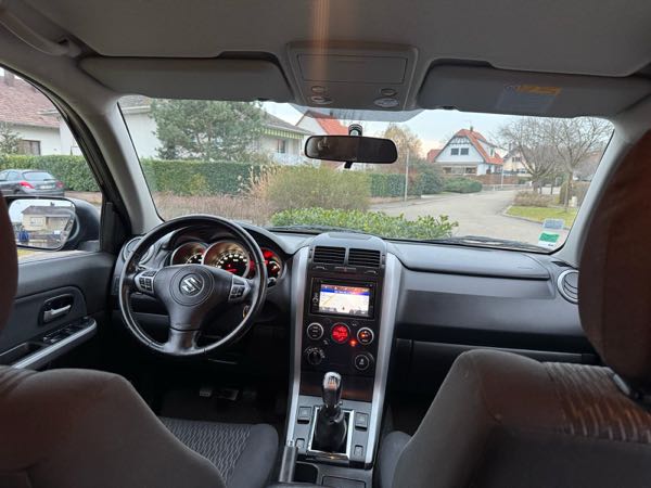 Suzuki Grand Vitara II 1.9 DDIS 130 LUXE 5P