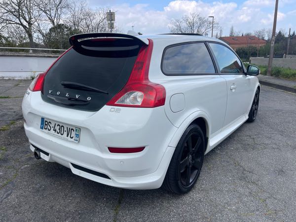Volvo C30 (2) D2 115 R-DESIGN EDITION