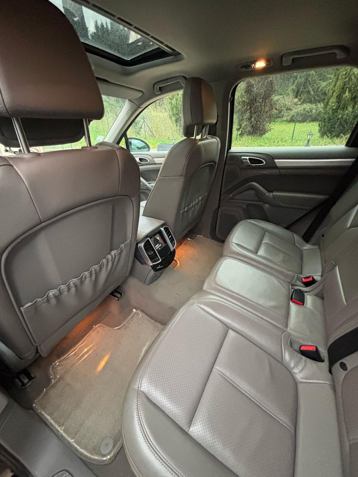 Porsche Cayenne (2) 3.0 V6 D 240 TIPTRONIC S