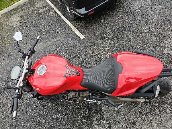 DUCATI MONSTER 821 R