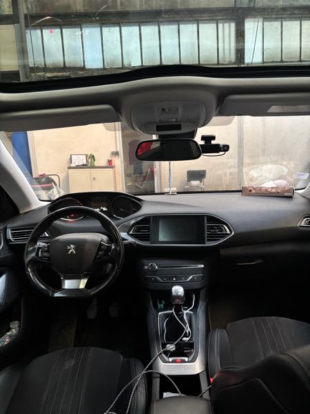 Peugeot 308 II 1.2 PURETECH 130 S&amp;S FELINE