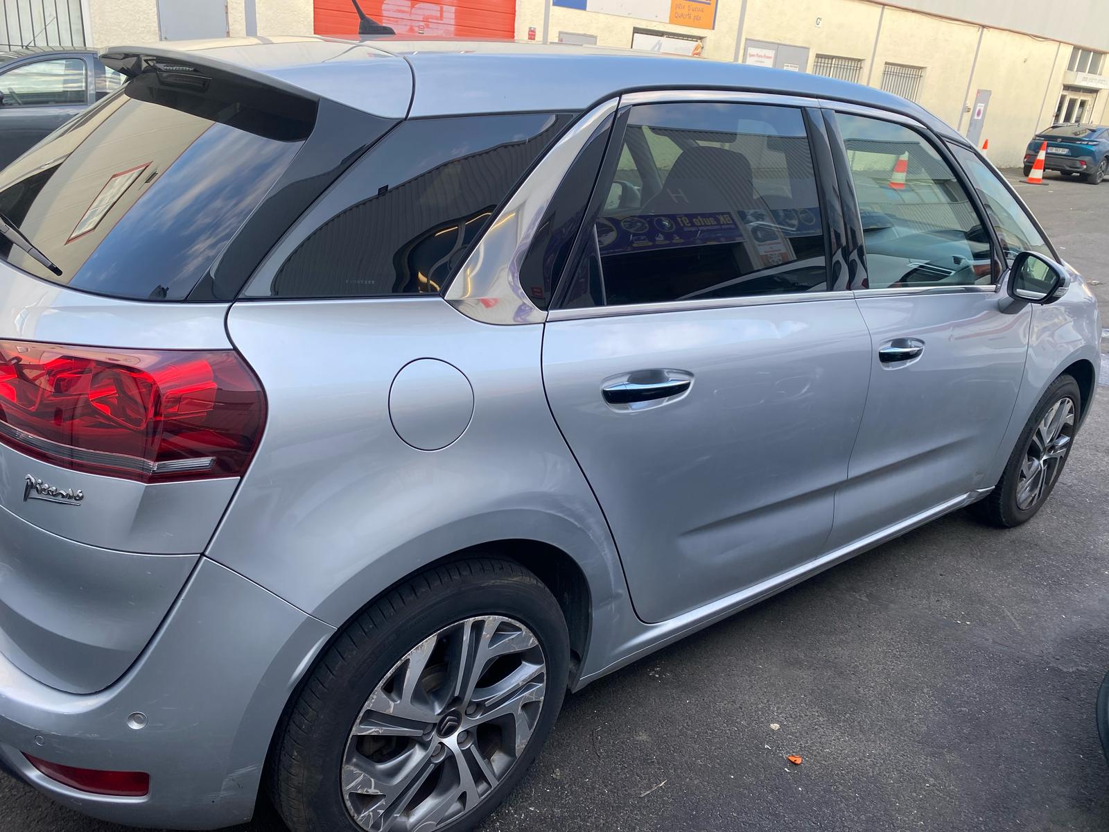 Citroen C4 II 2.0 BLUEHDI 150 BUSINESS + EAT6